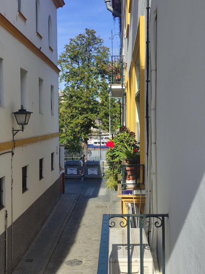 Appartamento Vive Triana Siviglia Esterno foto