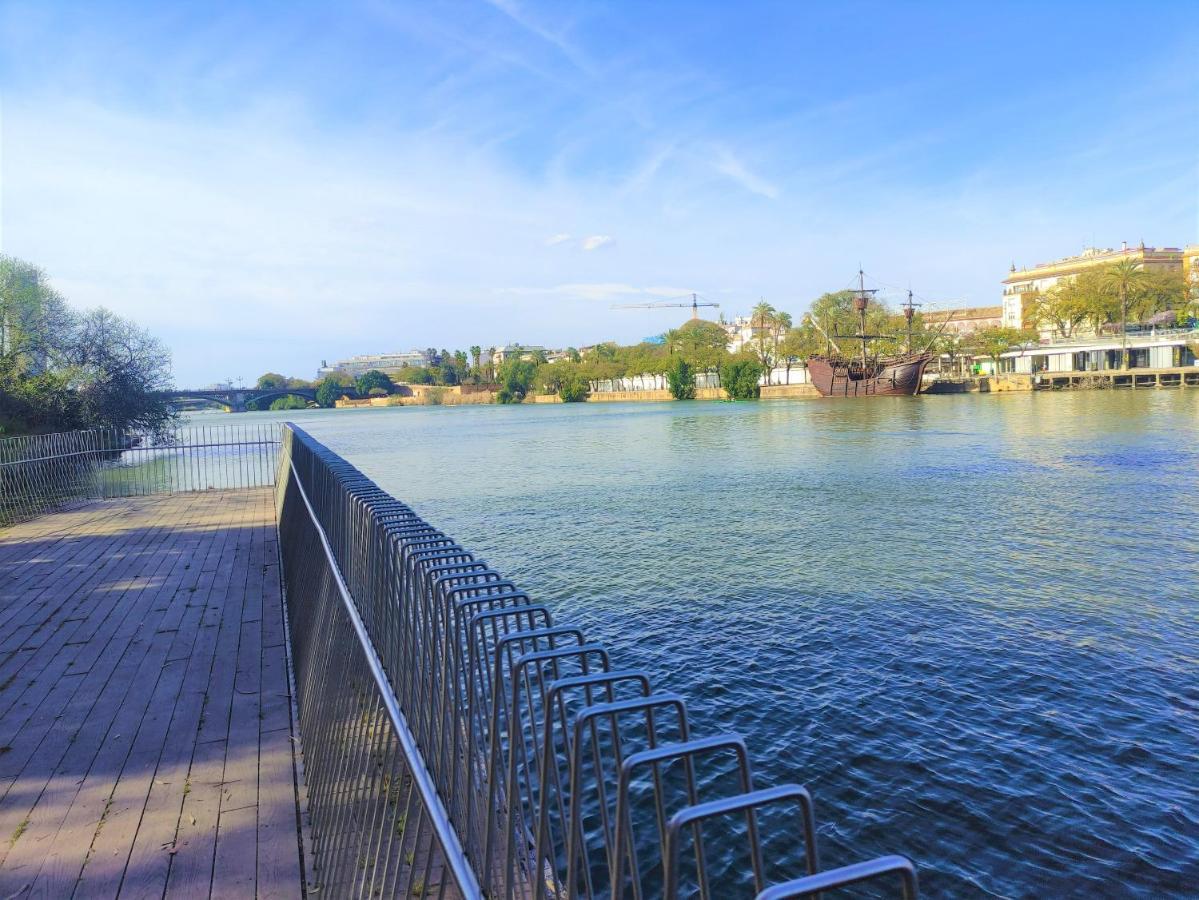 Appartamento Vive Triana Siviglia Esterno foto